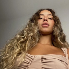 Ana Guapa, 39 лет