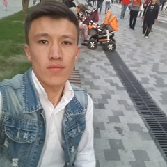 Жалғас Тұрсынханов, Алматы