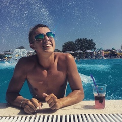 Виталий Медведев, 33 года