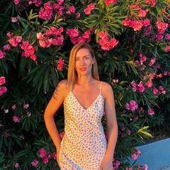 Юля Чекаенкова