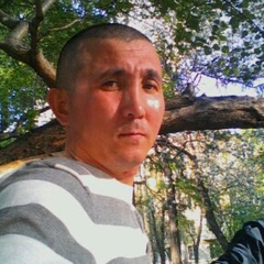 Oroz Abdumalikov, 42 года