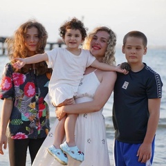 Елена Канцлер