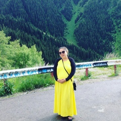 Asely Esmailova, 42 года