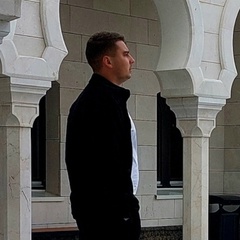 Денис Казаков, 32 года