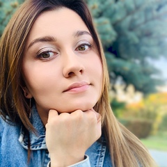 Динара Асанова, 33 года