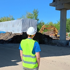 Виктор Павловский, Луганск