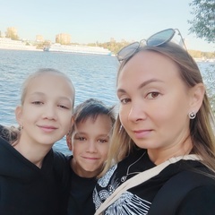 Алёнка Логинова, Москва