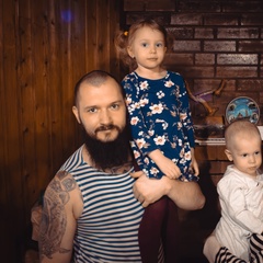 Олег Малуев, 34 года