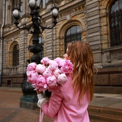 Ekaterina Ponedelnikova, Санкт-Петербург
