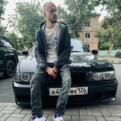 Юрий Холодков, 34 года