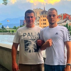 Павел Ивахненко