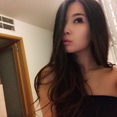 Akzhan Oksykbaeva, Praha