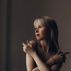 Елена Костюкова
