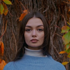 Анна Лях, 25 лет