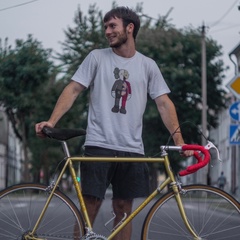 Юрий Попов, 26 лет