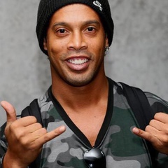 Ronaldinho Gaúcho, 45 лет, Porto Alegre