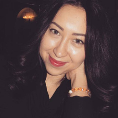Анна Сасаки, 37 лет