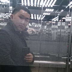 Роллан Оскенбаев, 34 года, Астана