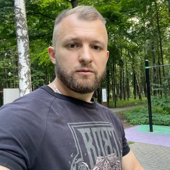 Максим Раенко