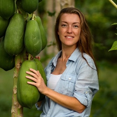 Елена Агаджанова, Санкт-Петербург