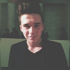 Brooklyn Beckham, 25 лет, London