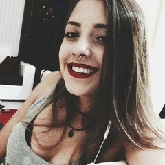 Ana Folsta, 33 года