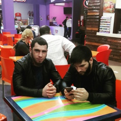 С-А-Л М-А-Н, 32 года