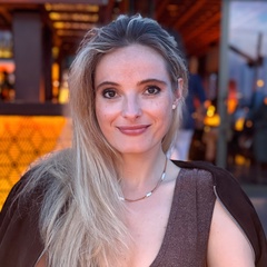 Елена Семенова