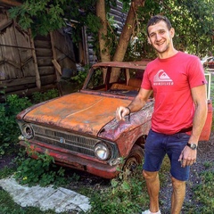 Александр Макаров
