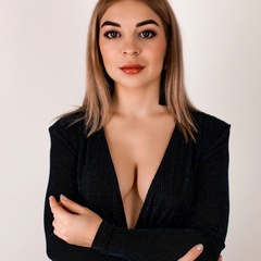 Анна-Ксения Исенко, 37 лет