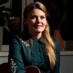 Кристина Аветисова, Москва