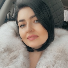 Анна Мамина