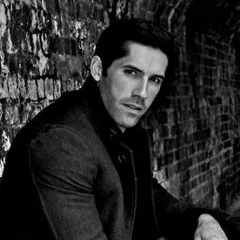 Scott Adkins